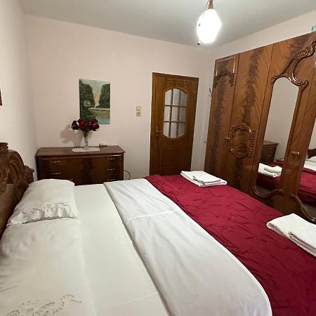 Hoxha House Hotell Krujë Eksteriør bilde