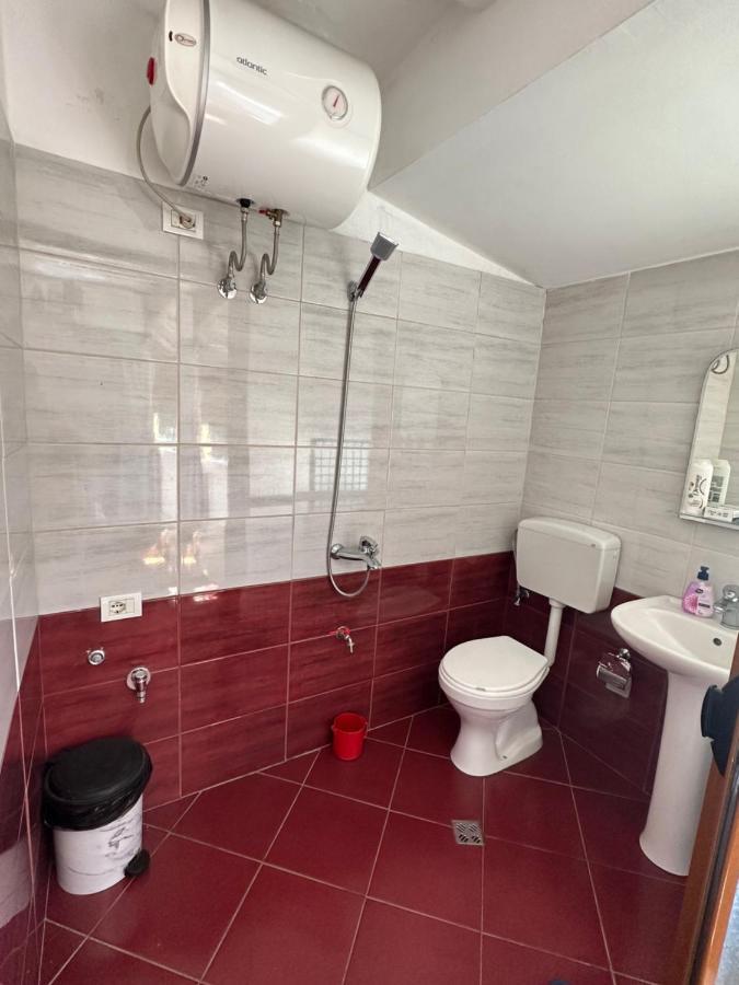 Hoxha House Hotell Krujë Eksteriør bilde